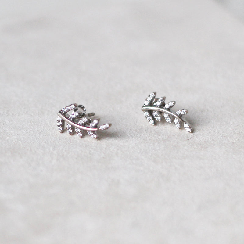 Falling Leaf Earrings - Small Earrings Hilary Finck Pistachios